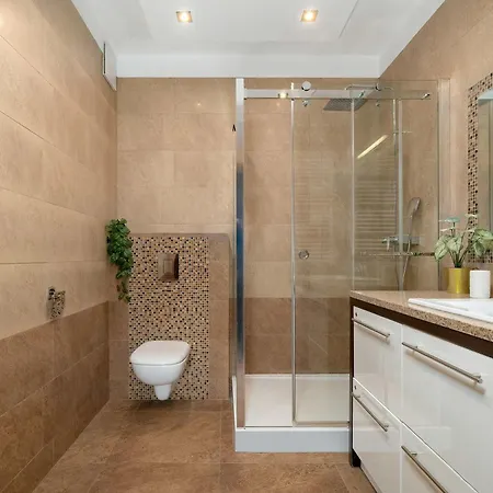 Apartman Przytulny Jasny Z Balkonem Oraz Parkingiem By Renters